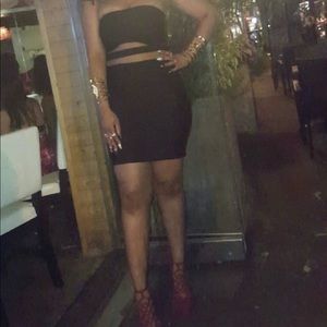 LITTLE BLACK DRESS SIZE MEDIUM